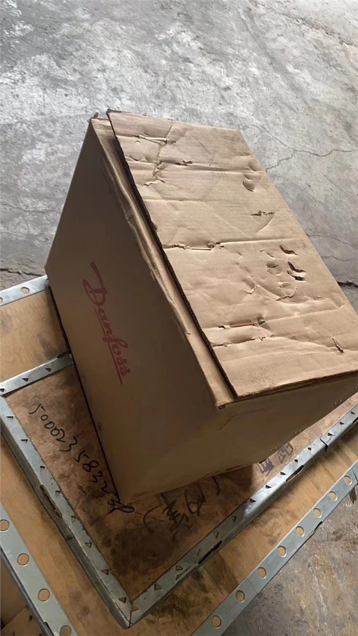 SAUER DANFOSS 90R 90L 90M Series Hydraulic Variable Displacement Piston Pump 90M130-NC-0-N-8N-0-F1-W-00-NNN-00-00-G3